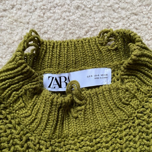 Zara khaki green cropped distressed knit sweater (S) - Picture 2 of 7